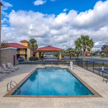 Baymont By Wyndham Savannah South Georgetown Exterior foto
